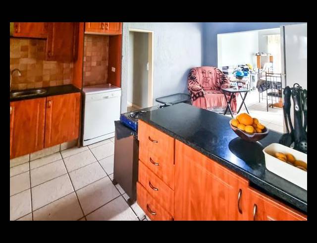 4 BEDROOM HOUSE FOR SALE IN BEYERS PARK